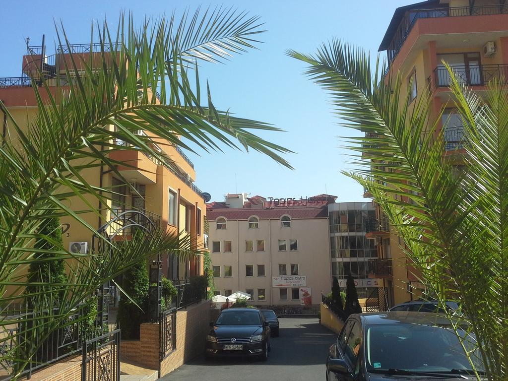Tropics Hotel Sveti Vlas Exterior photo