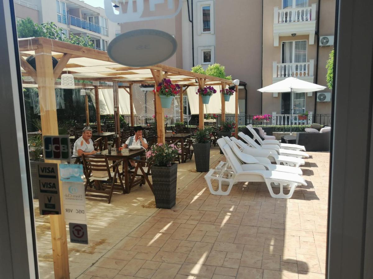 Tropics Hotel Sveti Vlas Exterior photo